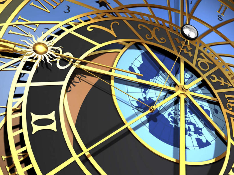 无人,横图,室外,特写,白天,仰视,旅游,度假,标志建筑,地标,建筑,欧洲,捷克,阴影,光线,标志,数字,文字,影子,字符,指针,首都,娱乐,标识,建设,蓝色,蓝天,天空,阳光,天,享受,休闲,旅游胜地,放松,阿拉伯数字,晴朗,仪表盘,中欧,捷克共和国,万里无云,旧城广场,布拉格广场,布拉格,瓦茨拉夫广场,布拉格旧城广场,布拉格老城广场,布拉格天文钟,布拉格占星时钟,天文钟,晴空,晴空万里,彩图,低角度拍摄