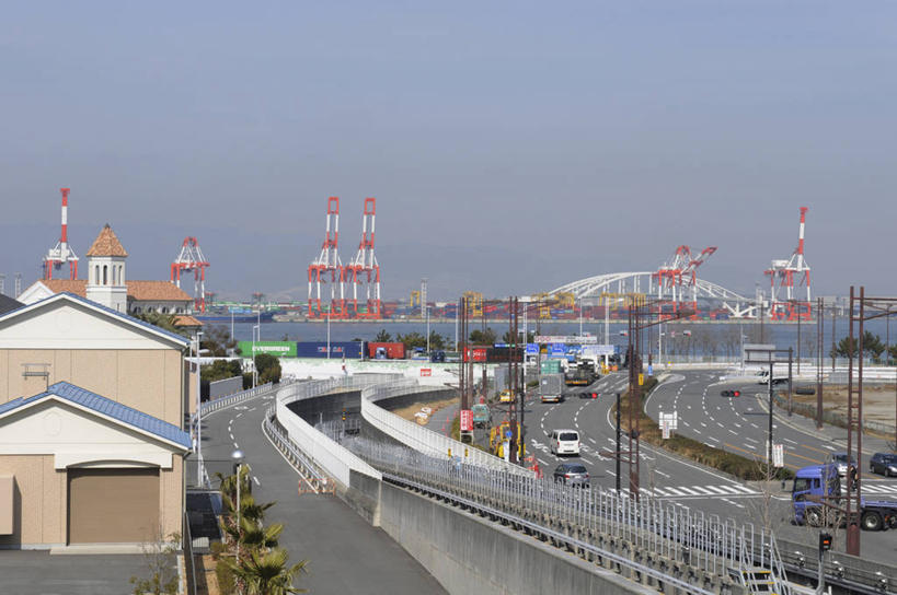 无人,家,码头,横图,俯视,室外,白天,度假,技术,美景,植物,城市风光,城市,道路,港口,建筑,路,铁路,公路,日本,亚洲,阴影,光线,影子,房屋,屋子,景观,云,云朵,公寓,轨道,交通,铁轨,云彩,娱乐,设备,洋房,楼房,住宅,树,树木,施工,蓝色,绿色,白云,蓝天,天空,阳光,自然,天,享受,休闲,机械,起重机,景色,放松,运输,大阪,生长,晴朗,成长,工程,东亚,本州,大阪府,本州岛,日本国,近畿地方,近畿,集装箱码头,晴空,马路,彩图,高角度拍摄,房子,摆渡口,埠头,渡口,渡头,港湾,海港,货运码头,口岸,商港