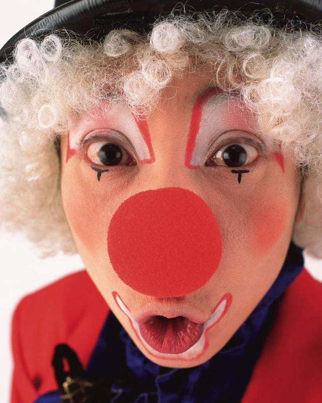 东方人,脸,头,脸颊,一个人,小丑,竖图,室内,特写,白天,白色背景,正面,化妆,性感,亚洲,仅一个年轻女性,仅一个女性,仅一个人,假发,黄种人,白色,彩妆,诱惑,摄影,影棚,搞笑,小丑鼻,小丑妆,年轻女性,女人,女性,亚洲人,头部,脸部,脸蛋,面部,丑角,半身,彩图,影棚拍摄,欢乐,开心,拍摄