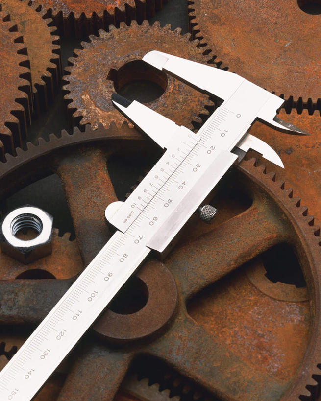 无人,竖图,俯视,室内,特写,白天,齿轮,静物,连接,组合,朦胧,模糊,生锈,测量,工具,刻度,尺,机械,铁锈,测量工具,链接,螺母,锈迹,精密,螺帽,五金,尺子,紧固,游标卡尺,拼接,拼凑,精准,精细,量具,量仪,拼合,凑集,聚合,撮合,链结,牢固,卡尺,标卡尺,量爪,主尺,深度尺,游标尺,彩图,高角度拍摄