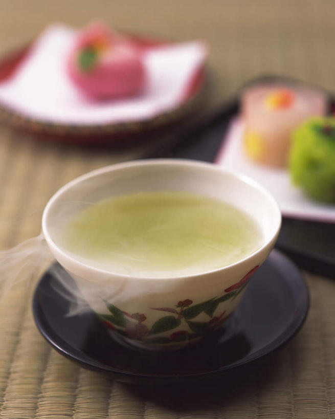 点心,无人,竖图,俯视,室内,特写,白天,烹饪,下午茶,水,茶,杯子,餐具,朦胧,模糊,日本文化,碟子,盘,席子,液体,水滴,日本料理,绿茶,料理,食品,甜点,甜品,文化,茶水,菜肴,美食,食物,糕点,三个,盘子,水杯,碟,日式料理,甜食,日式,佳肴,草席,茶杯,彩图,高角度拍摄