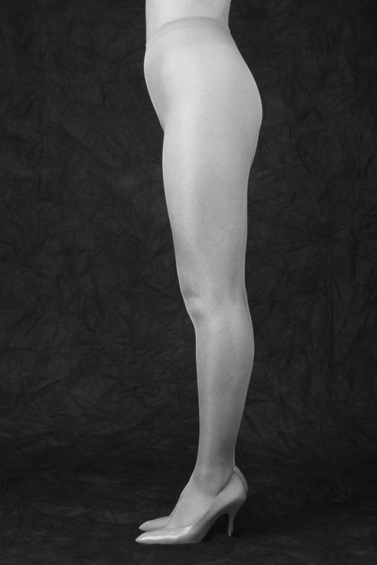 东方人,一个人,站,竖图,黑白,室内,白天,白色背景,侧面,高跟鞋,性感,鞋子,亚洲,仅一个年轻女性,仅一个女性,仅一个人,一双,黄种人,袜子,裸露,白色,黑色,站着,诱惑,摄影,影棚,赤裸,丝袜,裸,长筒袜,年轻女性,女人,女性,亚洲人,站立,半身,影棚拍摄,拍摄
