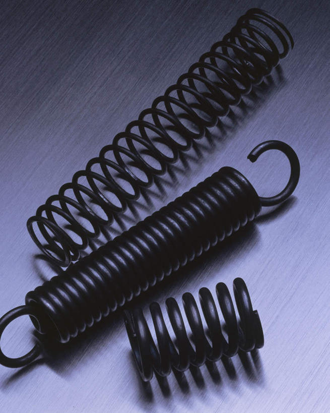 无人,竖图,俯视,室内,特写,白天,桌面,桌子,静物,金属,弹簧,工具,钩子,三个,工业,摄影,影棚,机械工程,工程,彩图,高角度拍摄,影棚拍摄,拍摄