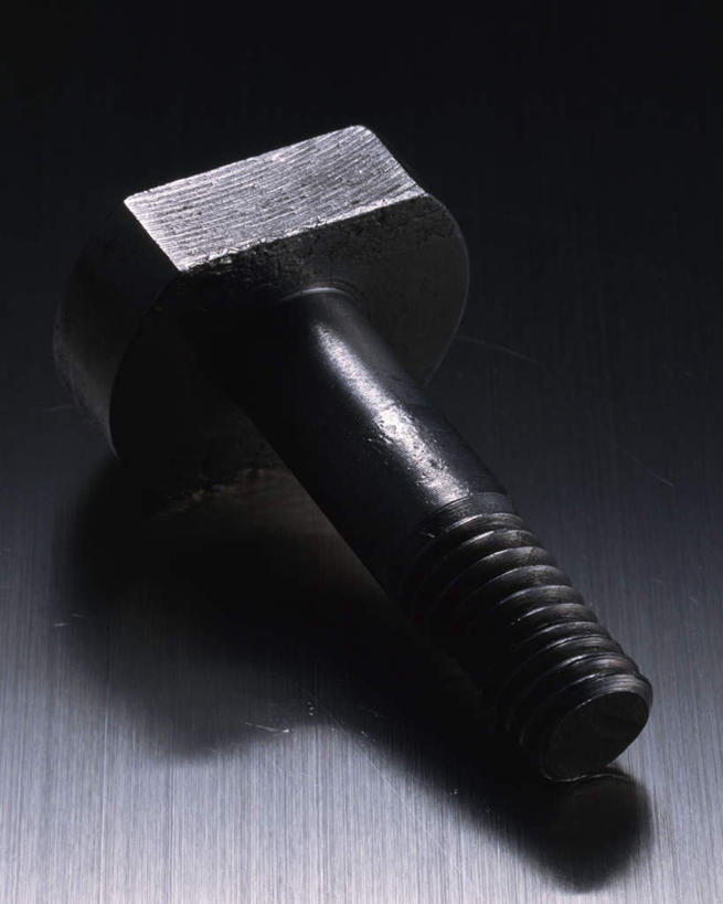 无人,竖图,俯视,室内,特写,白天,桌面,桌子,静物,连接,阴影,组合,反射,金属,工具,影子,一个,工业,摄影,影棚,单个,链接,五金,紧固,拼接,拼凑,螺栓,拼合,凑集,聚合,撮合,链结,牢固,彩图,高角度拍摄,影棚拍摄,拍摄