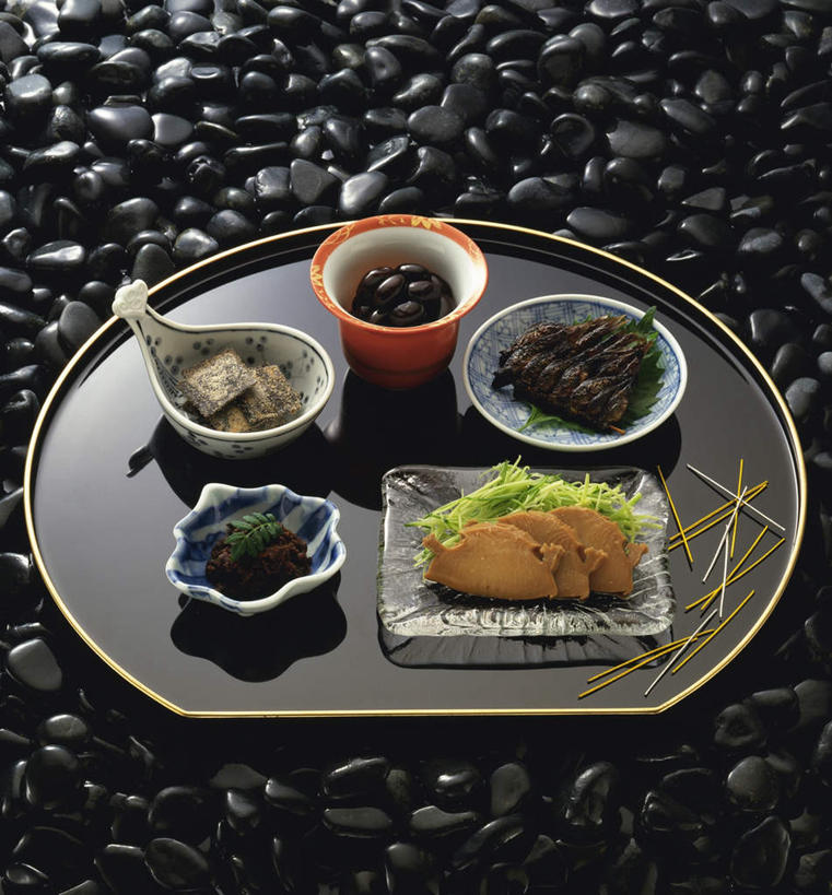 无人,竖图,俯视,室内,特写,白天,烹饪,石头,植物,豆,一串,一堆,许多,堆叠,堆积,石子,豆类,豆子,黑豆,烤鱼,肉,鱼肉,日本料理,料理,食品,菜肴,美食,肉类,食物,黑色,日式料理,日式,鹅卵石,摄影,佳肴,影棚,带鱼,堆,肉食,按摩石,豆科,乌豆,乌大豆,石块,彩图,高角度拍摄,影棚拍摄,拍摄