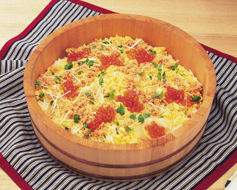 米饭,无人,餐厅,横图,俯视,室内,特写,白天,烹饪,餐桌,桌子,蔬菜,条纹,桶,葱,青葱,蛋,鸡蛋,鱼卵,日本料理,料理,食品,饭,蟹肉,鱼籽,菜肴,美食,桌布,食物,容器,日式料理,日式,摄影,佳肴,影棚,餐台,储藏,五谷,储存,彩图,高角度拍摄,影棚拍摄,拍摄,餐馆,饭店,饭馆,贮存