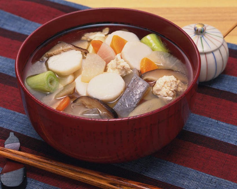 无人,餐厅,横图,俯视,室内,特写,白天,烹饪,餐桌,筷子,桌子,萝卜,胡萝卜,蔬菜,餐具,切片,新鲜,葱,菌菇,蘑菇,青葱,日本料理,料理,食品,筷架,菌类,筷枕,文化,传统,菜肴,美食,食物,碗,日式料理,日式,食用菌,摄影,佳肴,有机食品,绿色食品,影棚,餐台,礼节,筷子架,礼仪,进餐用具,烹调用具,红萝卜,甘荀,彩图,高角度拍摄,影棚拍摄,拍摄,餐馆,饭店,饭馆