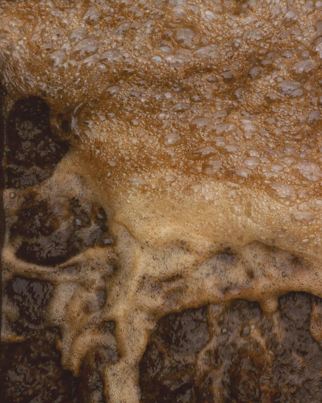 无人,竖图,俯视,室外,白天,水,静物,阴影,飞溅,溅,光线,液体,影子,气泡,水滴,水珠,阳光,泡泡,流动,污染,污水,喷洒,污渍,彩图,高角度拍摄