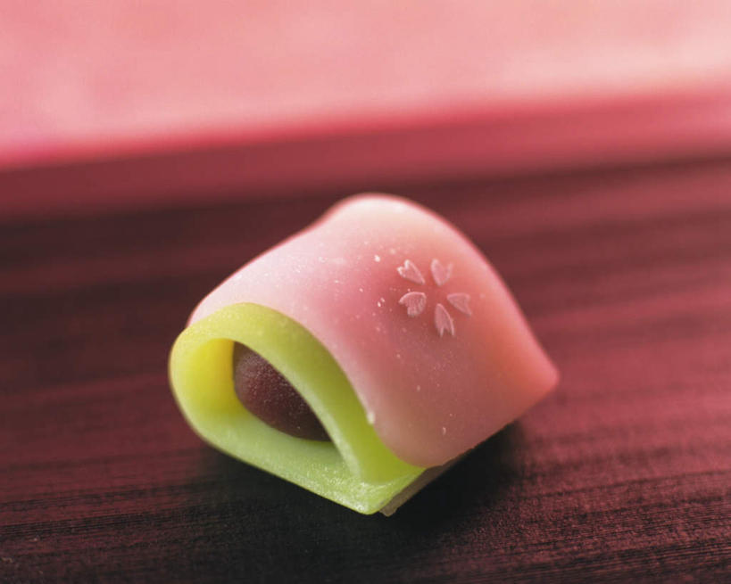 点心,无人,餐厅,横图,俯视,室内,特写,白天,餐桌,桌子,朦胧,模糊,弯曲,卷曲,和果子,日本料理,料理,食品,甜点,甜品,美食,食物,糕点,一个,粉色,绿色,日式料理,甜食,日式,摄影,影棚,单个,餐台,彩图,高角度拍摄,影棚拍摄,拍摄,餐馆,饭店,饭馆