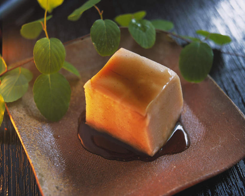 点心,无人,餐厅,横图,俯视,室内,特写,白天,餐桌,桌子,叶子,方形,和果子,日本料理,料理,食品,甜点,甜品,绿叶,美食,食物,糕点,一个,日式料理,甜食,日式,嫩叶,摄影,影棚,单个,餐台,叶,叶片,彩图,高角度拍摄,影棚拍摄,拍摄,餐馆,饭店,饭馆