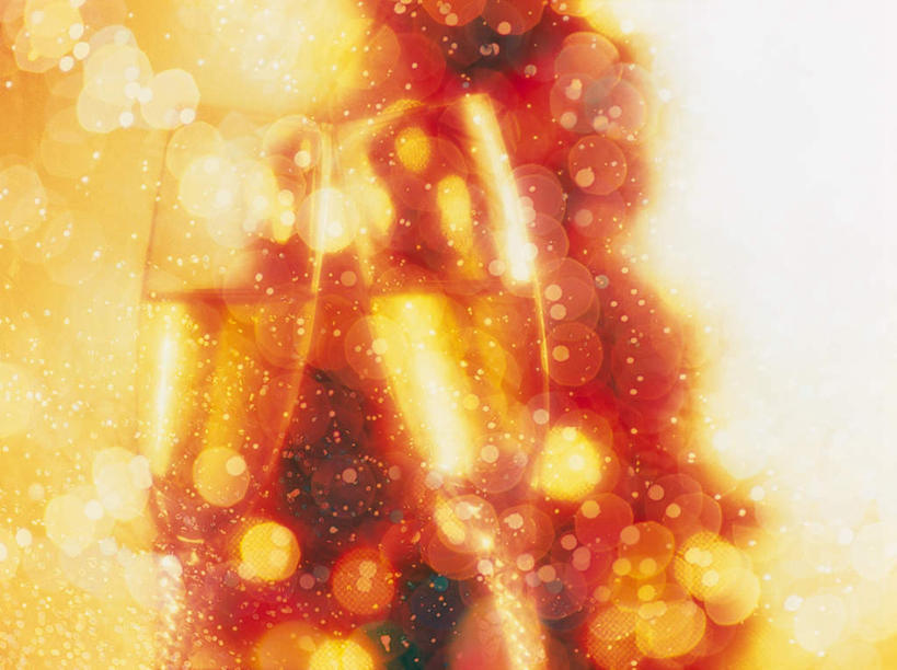 葡萄酒,无人,横图,室内,特写,白天,正面,奢侈,快乐,数码,科技,静物,杯子,圣诞节,阴影,节日,庆祝,网络,高脚杯,两杯,高光,几何,计算机图形,浪漫,合成,文化,玻璃制品,酒,饮料,酒杯,香槟,干杯,碰杯,庆典,交际,友好,诱惑,纪念,庆贺,电脑合成图,数码合成图,礼仪,敬酒,香槟杯,劝酒,写实,具体,具象,气泡酒,起泡酒,汽酒,玻璃杯,彩图,高兴,欢笑