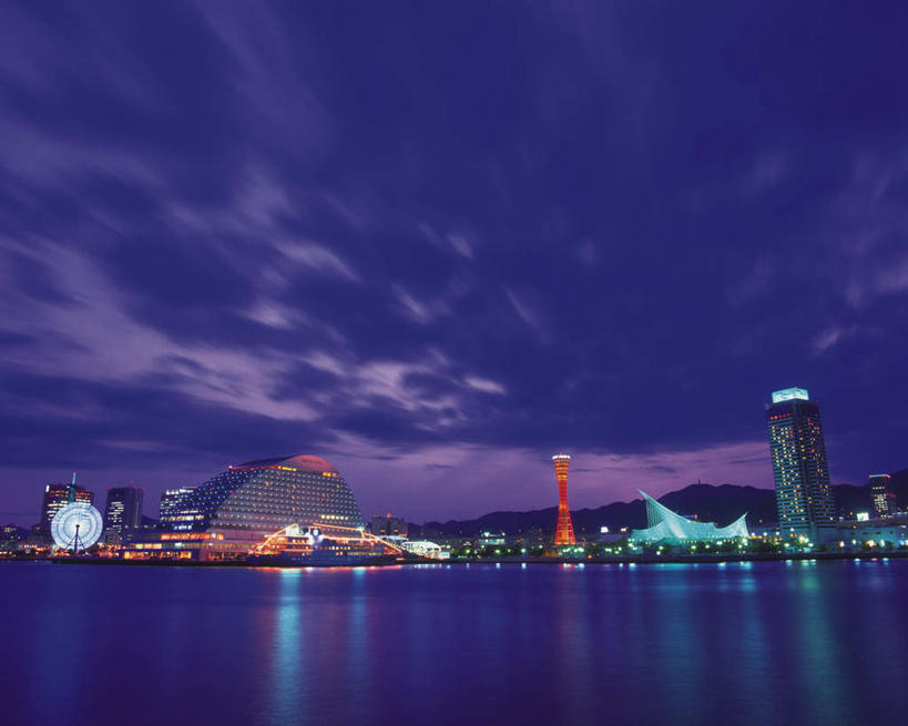 无人,博物馆,横图,室外,夜晚,正面,旅游,度假,海浪,海洋,山,山脉,标志建筑,道路,地标,建筑,日本,亚洲,研究,信息,浪花,山峰,云,云朵,灯塔,交通,山峦,教育,云彩,方向,娱乐,建设,白云,海水,群山,天,享受,休闲,旅游胜地,放松,晴朗,引导,指引,展览,欣赏,陈列,海景,东亚,本州,本州岛,日本国,近畿地方,近畿,兵库,兵库县,马赛克广场,神户,神户港,神户港口塔,神户海洋博物馆,神户市,神戸,县厅,神戸市,航标,典藏,大海,风浪,海,海水的波动,近岸浪,涌浪,晴空,彩图,导航