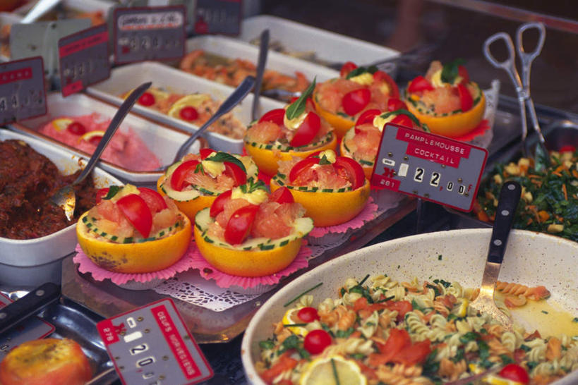 点心,面食,面条,意大利面,无人,餐厅,横图,俯视,室内,白天,度假,西餐,游戏,美景,城市风光,城市,餐具,金属制品,法国,巴黎,欧洲,修剪,朦胧,模糊,金属,标签,碟子,工具,剪刀,盘,勺子,景观,面,料理,食品,甜点,甜品,价目,首都,玩,娱乐,蛋挞,食物,糕点,盘子,夹子,调羹,碟,汤匙,甜食,享受,休闲,景色,放松,西式,活动,裁剪,剪子,剪裁,切割,发泄,消遣,智力,法兰西共和国,宣泄,食品夹,食物夹,面包夹,意粉夹,法兰西第五共和国,水果蛋挞,玩耍,嬉戏,彩图,高角度拍摄,餐馆,饭店,饭馆