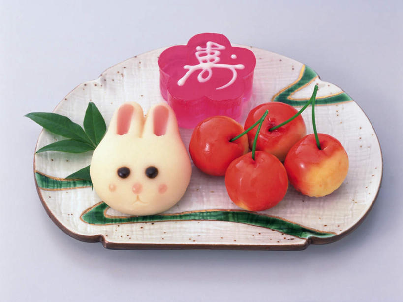 点心,无人,横图,俯视,室内,特写,白天,白色背景,樱桃,餐具,水果,叶子,阴影,新鲜,反射,兔子,碟子,盘,影子,生食,料理,食品,包子,面点,甜点,甜品,果实,绿叶,美食,食物,糕点,红色,盘子,碟,甜食,四个,中式,嫩叶,摄影,有机食品,绿色食品,影棚,寿桃,寿桃包,叶,叶片,樱珠,莺桃,英桃,楔桃,牛桃,荆桃,彩图,高角度拍摄,影棚拍摄,拍摄