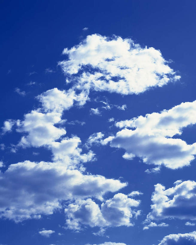 无人,竖图,室外,特写,白天,仰视,阴影,光线,影子,云,云朵,云彩,蓝色,白云,蓝天,天空,阳光,天,遮,遮掩,晴朗,掩盖,遮挡,遮盖,掩饰,晴空,彩图,低角度拍摄