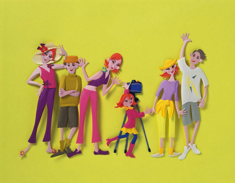 东方人,儿童,无人,家庭,夫妻,母亲,父亲,女儿,伙伴,朋友,站,举,笑,说,双手交叉,微笑,露齿笑,横图,插画,室内,白天,正面,爱情,讨论,友谊,纯洁,帽子,亚洲,握,黄色背景,服装,艺术,纸艺,手工艺品,摄像机,许多人,浪漫,拿,图画,拿着,注视,休闲装,黄种人,文化,画,一个,小孩,衣服,遮阳帽,工艺品,观察,看,托,站着,一群人,休闲,温暖,温馨,父女,母女,一家人,休闲服,恩爱,父爱,可爱,母爱,童年,童趣,握着,恋人,摄影,服饰,单个,录像机,观看,和睦,控制,察看,操作,双手抱胸,高雅,关注,漫画,童真,烂漫,无邪,写实,具体,具象,自信心,品位,剪贴画,拼贴画,三顶,交流,天真,友情,男人,男性,年轻男性,年轻女性,女孩,女人,女性,亚洲人,孩子,年轻人,情侣,沟通,讲话,交谈,举起,举手,举着,商讨,说话,谈话,向上举,向上伸,向上托,站立,彩图,全身,拍摄,伴侣,融洽,女生