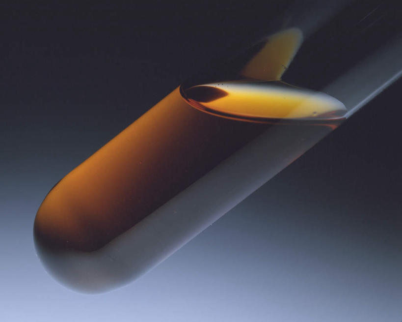 无人,横图,室内,特写,白天,正面,实验,仪器,杯子,灰色背景,研究,透明,分析,化学,测试,试管,试剂,液体,褐色,玻璃制品,玻璃瓶,瓶子,器皿,摄影,影棚,计量,玻璃仪器,试验耗材,实验用品,玻璃杯,彩图,影棚拍摄,拍摄