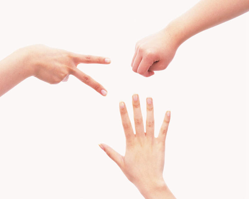 东方人,手,三个人,伙伴,朋友,横图,室内,白天,白色背景,正面,游戏,友谊,石头,亚洲,布,剪刀,玩,黄种人,娱乐,休闲,手部,摄影,影棚,活动,单手,猜拳,发泄,消遣,智力,划拳,宣泄,友情,年轻女性,女人,女性,亚洲人,玩耍,嬉戏,半身,彩图,影棚拍摄,拍摄