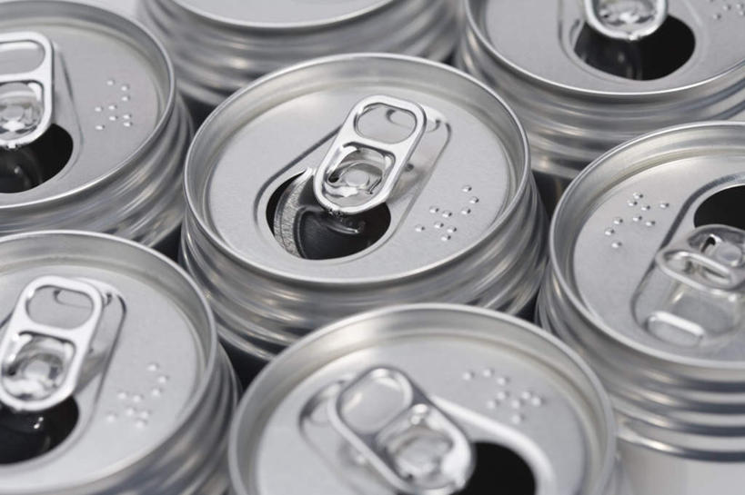 无人,横图,俯视,室内,特写,白天,静物,金属制品,一排,许多,整齐,金属,包装,罐子,饮料,排列,容器,打开,摄影,影棚,易拉罐,开启,队列,彩图,高角度拍摄,影棚拍摄,拍摄