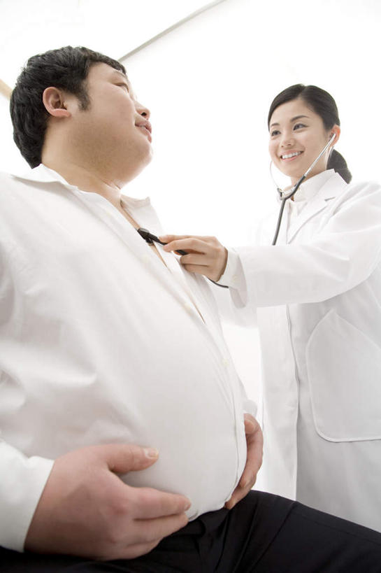 东方人,头发,两个人,商务人士,护士,商务男性,站,坐,笑,摸,微笑,露齿笑,竖图,室内,白天,白色背景,仰视,衬衫,亚洲,抚摸,握,套装,测量,拿,拿着,注视,黄种人,相视,一个,衣服,白色,黑色,听诊器,观察,看,站着,面对面,护理,握着,摄影,影棚,单个,观看,对视,察看,医疗,医疗设备,白衣天使,白大褂,关注,相对,商务装,工薪阶层,相看,年轻女性,女人,女性,中年男性,亚洲人,白领,上班族,触摸,接触,站立,坐着,半身,彩图,低角度拍摄,影棚拍摄,衬衣,拍摄