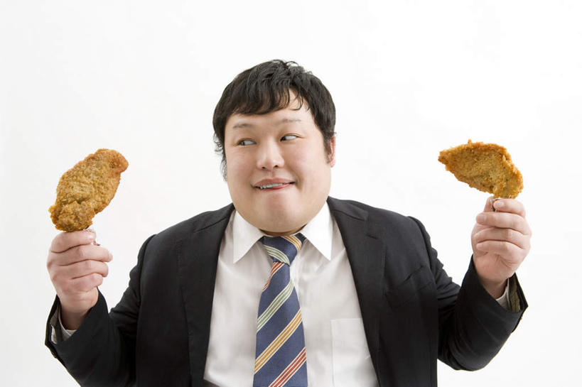 东方人,头发,一个人,商务人士,商务男性,站,举,笑,摸,微笑,露齿笑,横图,室内,白天,白色背景,正面,衬衫,亚洲,仅一个男性,仅一个人,仅一个中年男性,两块,抚摸,握,套装,鸡肉,肉,领带,拿,拿着,注视,黄种人,鸡翅,肉类,黄色,黑色,观察,看,托,站着,转头,握着,摄影,影棚,观看,察看,关注,商务装,肉食,工薪阶层,男人,男性,中年男性,亚洲人,白领,上班族,触摸,接触,举起,举手,举着,向上举,向上伸,向上托,站立,半身,彩图,影棚拍摄,衬衣,拍摄