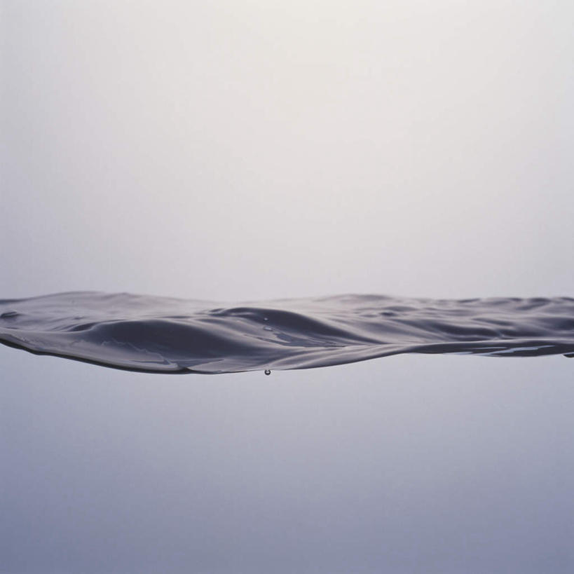 无人,方图,室内,特写,白天,白色背景,正面,水,阴影,波纹,反射,液体,影子,水滴,水面,表面,水纹,波浪,摄影,影棚,彩图,影棚拍摄,拍摄