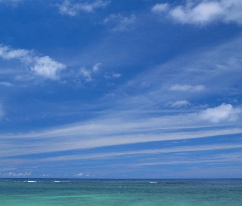 无人,横图,室外,白天,正面,旅游,度假,海浪,海洋,美景,景观,浪花,水平线,云,云朵,辽阔,海平线,云彩,娱乐,蓝色,白云,蓝天,天空,自然,海水,天,享受,休闲,广阔,景色,放松,晴朗,一望无际,自然风光,海景,无边无际,一马平川,大海,风浪,海,海水的波动,近岸浪,涌浪,晴空,彩图,水天相接,水天一线