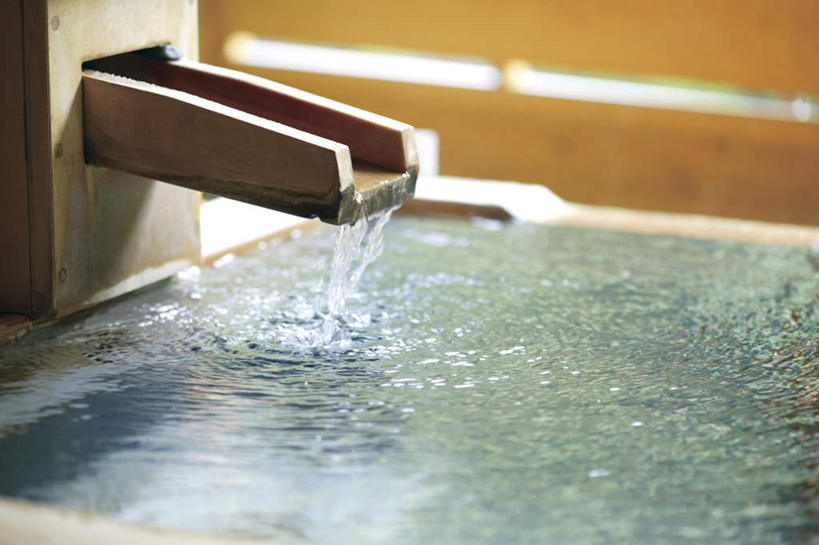 无人,横图,俯视,室内,特写,白天,旅游,度假,水,温泉,雾,浴室,阴影,波纹,飞溅,沸腾,溅,反射,蒸汽,液体,影子,水滴,水蒸气,雾气,娱乐,水珠,水纹,波浪,享受,休闲,温暖,放松,泉水,温和,气体,喷洒,蒸发,地热,彩图,高角度拍摄