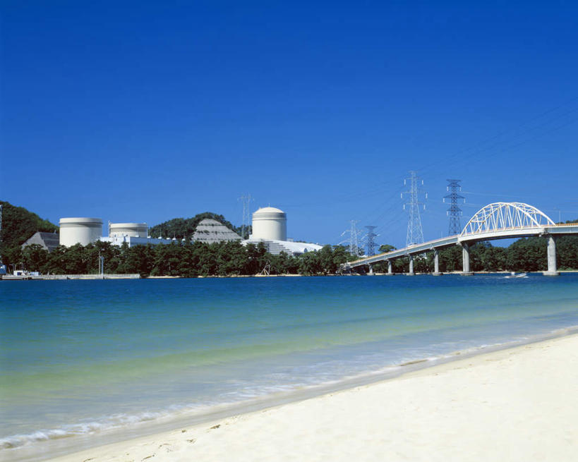 无人,高楼大厦,横图,室外,白天,正面,度假,办公楼,海浪,海洋,美景,森林,沙滩,树林,植物,城市风光,标志建筑,城市,大厦,地标,建筑,摩天大楼,写字楼,日本,亚洲,阴影,光线,沙子,影子,海岸,景观,浪花,沙地,娱乐,建设,树,树木,蓝色,绿色,蓝天,天空,阳光,海水,楼宇,天,享受,休闲,商务楼,景色,放松,生长,晴朗,成长,电源线,核电站,核能,能量,海景,东亚,本州,万里无云,本州岛,日本国,中部地方,福井,福井县,大海,风浪,海,海水的波动,海滩,近岸浪,涌浪,晴空,晴空万里,彩图,大楼,高层建筑,高楼,摩天楼