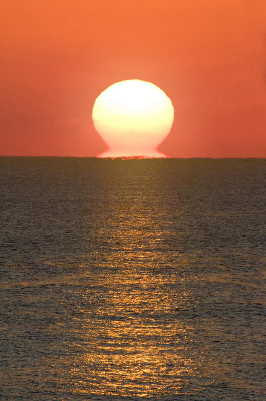 无人,竖图,室外,白天,正面,旅游,度假,日出,海浪,海洋,美景,太阳,日本,亚洲,景观,浪花,水平线,辽阔,朝霞,晨曦,海平线,黎明,娱乐,天空,阳光,自然,海水,天,享受,休闲,广阔,景色,放松,一望无际,自然风光,延伸,海景,东亚,本州,本州岛,日本国,近畿地方,天地相交,近畿,滋贺,滋贺县,大洗町,无边无际,一马平川,大海,风浪,海,涌浪,朝阳,彩图,破晓,水天相接,水天一线