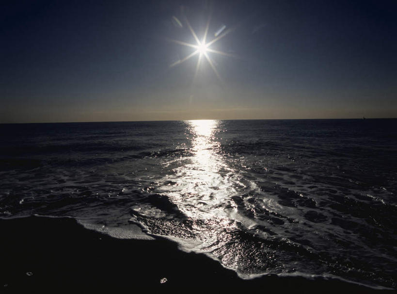 无人,横图,俯视,室外,白天,旅游,度假,海浪,海洋,美景,神奈川,日本,亚洲,阴影,光线,影子,景观,浪花,水平线,辽阔,海平线,神奈川县,背光,娱乐,蓝色,蓝天,天空,阳光,自然,海水,天,享受,休闲,广阔,景色,放松,晴朗,一望无际,自然风光,逆光,海景,东亚,本州,万里无云,关东地方,本州岛,日本国,无边无际,一马平川,大海,风浪,海,海水的波动,近岸浪,涌浪,晴空,晴空万里,彩图,高角度拍摄,水天相接,水天一线