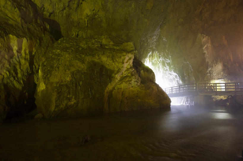 无人,横图,室内,白天,正面,旅游,度假,石头,美景,日本,亚洲,朦胧,模糊,石子,洞,景观,桥,娱乐,石桥,拱桥,栈桥,自然,享受,休闲,景色,放松,洞穴,拱形,人行桥,石拱桥,自然风光,东亚,本州,穴,本州岛,日本国,中国地方,山口,山口县,石块,岩石,彩图