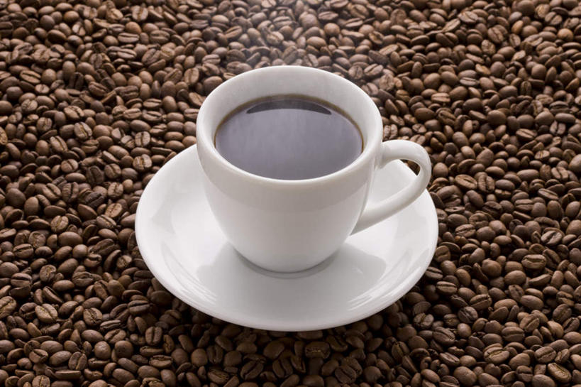 咖啡,无人,横图,俯视,室内,特写,白天,幸福,植物,餐桌,桌子,豆,杯子,餐具,一堆,许多,堆叠,堆积,朦胧,模糊,瓷器,碟子,盘,豆类,豆子,咖啡杯,陶瓷制品,娱乐,饮料,盘子,碟,咖啡豆,享受,休闲,温馨,放松,乐趣,摄影,影棚,餐台,堆,提神,舒适,瓷杯,醒脑,豆科,软饮料,咖啡因,彩图,高角度拍摄,影棚拍摄,拍摄