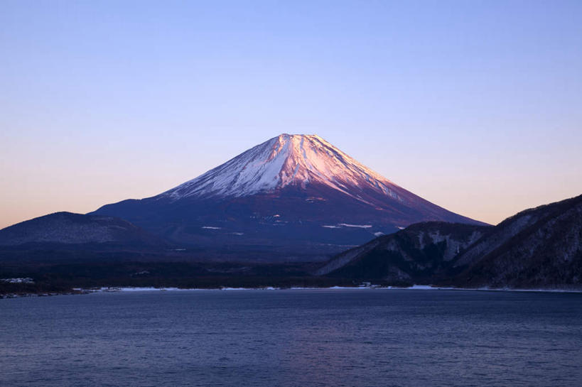 无人,横图,室外,白天,正面,旅游,度假,火山,美景,沙滩,富士山,静冈县,日本,亚洲,阴影,朦胧,模糊,光线,沙子,影子,海岸,景观,沙地,娱乐,蓝色,蓝天,天空,阳光,自然,天,享受,休闲,景色,放松,晴朗,自然风光,东亚,本州,万里无云,本州岛,日本国,中部地方,静冈,山梨,山梨县,海滩,活火山,死火山,休眠火山,晴空,晴空万里,彩图