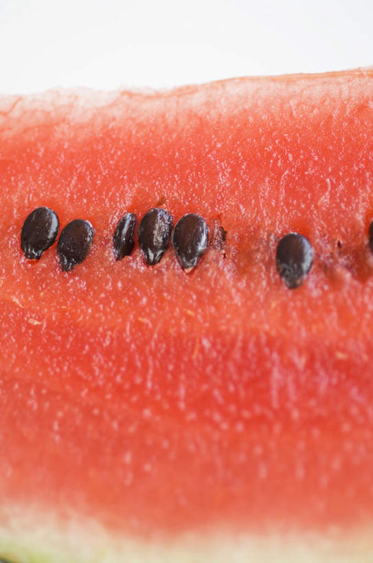 无人,竖图,室内,特写,白天,白色背景,正面,西瓜,水果,新鲜,生食,食品,果实,种子,食物,红色,西瓜子,摄影,有机食品,绿色食品,影棚,寒瓜,彩图,影棚拍摄,拍摄