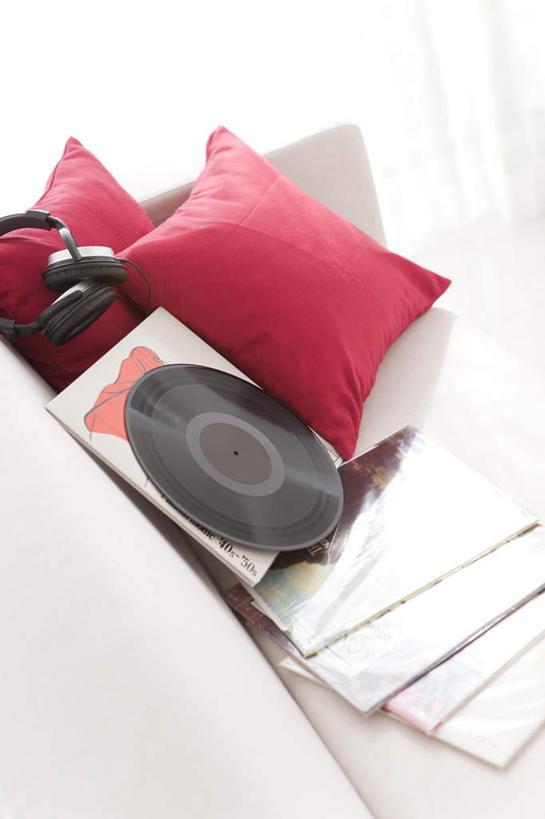 无人,家,客厅,竖图,室内,特写,白天,正面,别墅,家具,靠垫,沙发,装修,建筑,静物,欧式,一张,装饰,房屋,屋子,公寓,唱片,靠枕,豪华,建设,现代,装潢,洋房,楼房,住宅,粉色,垫子,室内装潢,枕头,明亮,起居室,舒适,家居装潢,房屋设计,地中海风格,古典风格,简约风格,室内设计,宽敞,样板房装潢,设计,彩图,房子,皮沙发