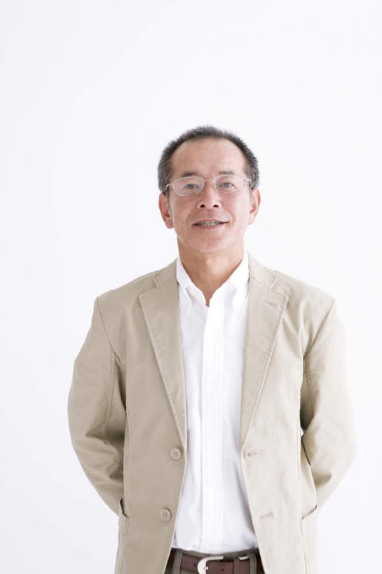 东方人,一个人,商务人士,商务男性,站,笑,微笑,竖图,室内,白天,白色背景,正面,衬衫,亚洲,仅一个男性,仅一个人,仅一个中年男性,套装,眼镜,黄种人,站着,摄影,影棚,商务装,近视眼镜,工薪阶层,背手,男人,男性,中年男性,亚洲人,白领,上班族,站立,半身,彩图,影棚拍摄,衬衣,拍摄