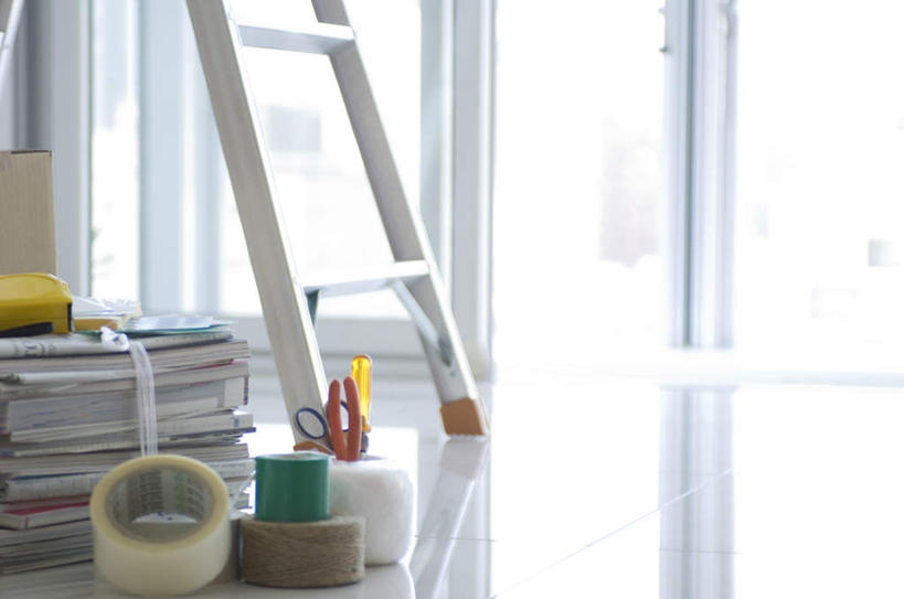 无人,攀登,横图,俯视,室内,白天,窗户,落地窗,装修,建筑,书籍,连接,修剪,阴影,组合,弯曲,光线,测量,工具,剪刀,钳子,梯子,影子,刻度,阶梯,木梯,办公用品,文化,加工,玻璃窗,文具,阳光,尺,卷尺,绳子,祈祷,爬,许愿,宗教,信仰,上升,钢尺,测量工具,老虎钳,捆绑,绳索,裁剪,链接,祈求,办公设备,文具用品,固定,吉祥,五金,尺子,剪子,剪裁,切割,紧固,拼接,剪断,拼凑,风水,角尺,胶布,阴阳,透明胶,扭转,鲁班尺,量具,量仪,钢卷尺,文公尺,门公尺,门尺,丁兰尺,门光尺,吉凶,吉利,晦气,不祥,倒霉,霉运,恶兆,凶险,拼合,凑集,聚合,撮合,链结,牢固,文化工具,夹持,登高,黏胶,平安,书,图书,攀爬,彩图,高角度拍摄