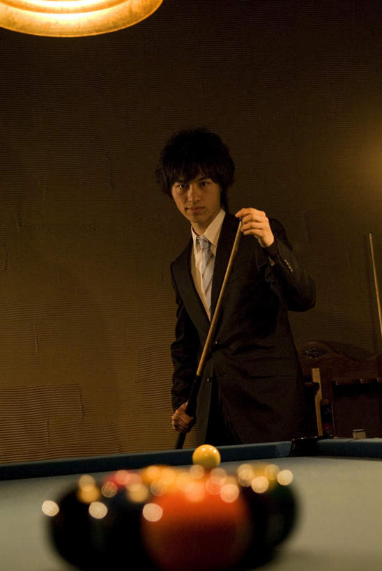 东方人,一个人,商务人士,商务男性,站,竖图,室内,白天,正面,衬衫,台球,亚洲,仅一个男性,仅一个人,撞球,套装,球杆,拿,拿着,注视,黄种人,运动器械,彩球,仅一个年轻男性,观察,看,站着,健身器械,观看,察看,台球桌,关注,商务装,健身器材,娱乐场所,斯诺克,工薪阶层,斯诺克球,斯诺克台球,桌球,男人,男性,年轻男性,亚洲人,白领,上班族,站立,半身,彩图,衬衣,运动器材
