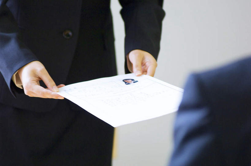 东方人,手,背部,两个人,同事,商务人士,商务男性,办公室,站,横图,室内,特写,白天,正面,衬衫,成功,合作,团队,集体,信心,亚洲,双手,套装,朦胧,模糊,传递,材料,档案,文件,墙,领带,拿,拿着,黄种人,队伍,墙壁,墙面,资料,站着,手部,领导,成就,文档,商务装,合伙,领袖,工薪阶层,男人,男性,年轻男性,亚洲人,年轻人,白领,上班族,站立,半身,彩图,衬衣