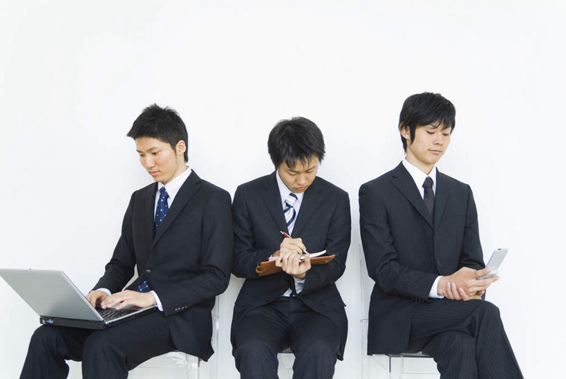 东方人,三个人,同事,商务人士,商务男性,坐,打电话,横图,室内,白天,白色背景,正面,衬衫,成功,合作,团队,集体,信心,电脑,笔记本电脑,电话,手机,亚洲,套装,网络,笔,办公用品,领带,圆珠笔,拿,拿着,注视,黄种人,通讯设备,队伍,文具,学习用品,观察,记录,看,摄影,影棚,观看,文具用品,察看,无线,领导,成就,关注,通信设备,商务装,无线网络,合伙,领袖,无线上网,便携式电脑,工薪阶层,交流,手提电脑,男人,男性,年轻男性,亚洲人,年轻人,白领,上班族,沟通,通话,坐着,半身,彩图,影棚拍摄,衬衣,拍摄