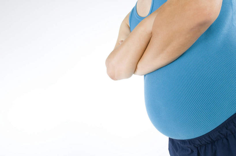 东方人,腹部,一个人,站,双手交叉,横图,俯视,室内,特写,白天,白色背景,亚洲,仅一个男性,仅一个人,服装,背心,注视,休闲装,黄种人,运动裤,仅一个年轻男性,衣服,蓝色,观察,看,站着,休闲,休闲服,摄影,服饰,影棚,观看,察看,双手抱胸,关注,男人,男性,年轻男性,亚洲人,腹,肚子,站立,半身,彩图,高角度拍摄,影棚拍摄,拍摄