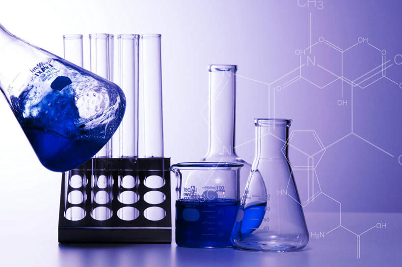 无人,横图,室内,白天,正面,数码,实验,仪器,科技,杯子,两瓶,阴影,研究,透明,分析,网络,化学,测试,木制,标志,试管,试管架,文字,锥形瓶,字符,字母,高光,几何,计算机图形,倾斜,合成,量杯,架子,玻璃制品,一个,玻璃瓶,木制品,瓶子,器皿,四支,单个,电脑合成图,数码合成图,分子结构,公式,计量,分子式,玻璃仪器,试验耗材,实验用品,写实,具体,具象,有机化学,有机物,玻璃杯,彩图