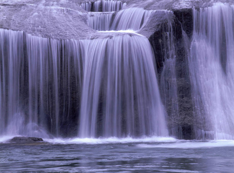 横图,室外,白天,正面,旅游,度假,美景,瀑布,水,日本,亚洲,波纹,飞溅,溅,液体,景观,水滴,涟漪,娱乐,水珠,水纹,自然,波浪,享受,休闲,景色,放松,喷洒,自然风光,东亚,本州,本州岛,日本国,宫城,宫城县,水晕,东北地方,跌水,半身,彩图