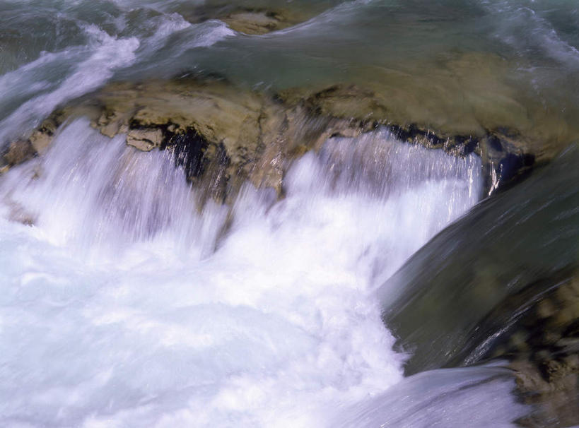 无人,横图,俯视,室外,白天,旅游,度假,河流,美景,瀑布,水,日本,亚洲,阴影,飞溅,溅,光线,液体,影子,河水,景观,水滴,水流,娱乐,水珠,白色,阳光,自然,享受,休闲,景色,放松,喷洒,自然风光,东亚,本州,本州岛,日本国,东北地方,福岛,福岛县,急湍,跌水,彩图,高角度拍摄