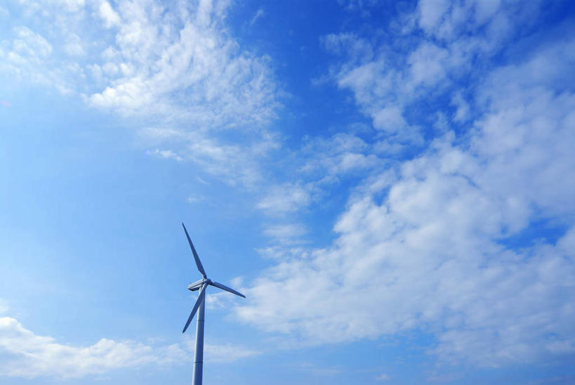 无人,横图,室外,白天,仰视,旅游,度假,风力发电机,美景,风车,神奈川,日本,亚洲,环保,电力,景观,云,云朵,神奈川县,云彩,娱乐,设备,一个,蓝色,白色,白云,蓝天,天空,自然,天,享受,休闲,发电,机械,景色,放松,能源,晴朗,单个,资源,风力机,自然风光,利用,低碳,东亚,本州,关东地方,本州岛,日本国,风力发电,晴空,彩图,低角度拍摄