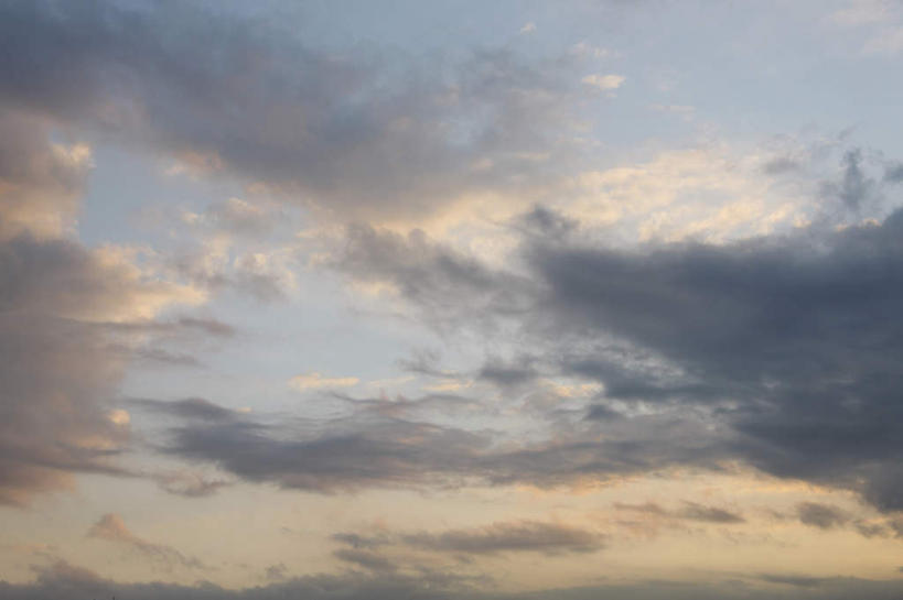 无人,横图,室外,白天,仰视,旅游,度假,美景,阴影,光线,影子,景观,云,云朵,云彩,娱乐,蓝色,白云,蓝天,天空,阳光,自然,天,享受,休闲,景色,放松,晴朗,自然风光,晴空,彩图,低角度拍摄