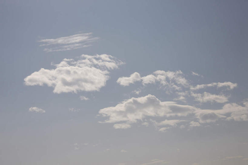 无人,横图,室外,白天,仰视,旅游,度假,美景,阴影,光线,影子,景观,云,云朵,云彩,娱乐,蓝色,白云,蓝天,天空,阳光,自然,天,享受,休闲,景色,放松,晴朗,自然风光,晴空,彩图,低角度拍摄