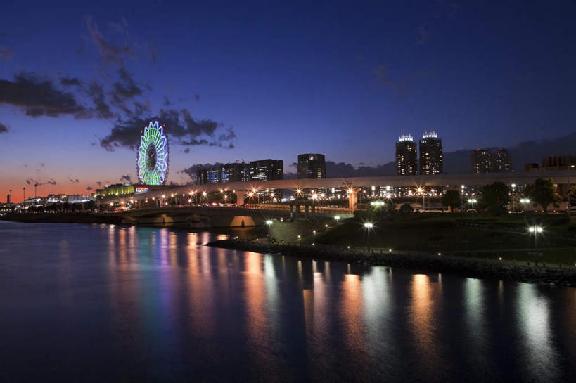 无人,高楼大厦,横图,彩色,室外,夜晚,正面,度假,河流,美景,水,城市风光,城市,大厦,建筑,摩天大楼,霓虹灯,日本,亚洲,阴影,反射,影子,河水,景观,水流,云,云朵,建筑群,摩天轮,灯光,七彩,云彩,娱乐,光源,建设,霓虹,灯,蓝色,白云,蓝天,天空,天,享受,休闲,景色,放松,照明设备,东亚,费里斯大转轮,日本国,氖灯,港区,台场,彩图,大楼,高层建筑,高楼,摩天楼