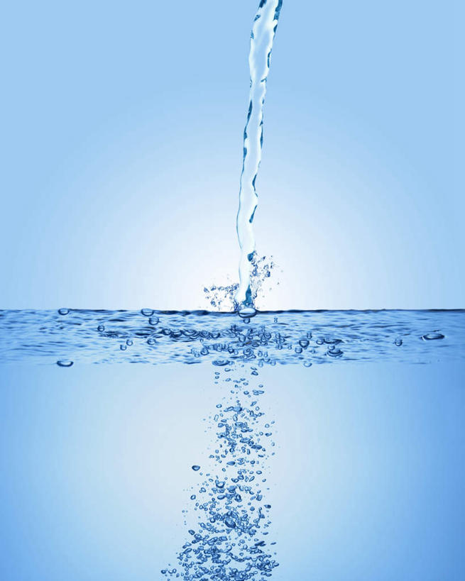 无人,竖图,室内,特写,白天,正面,水,倒,波纹,飞溅,溅,透明,液体,气泡,水滴,水泡,水珠,蓝色,水纹,泡泡,摄影,流动,影棚,倾泻,喷洒,彩图,影棚拍摄,拍摄